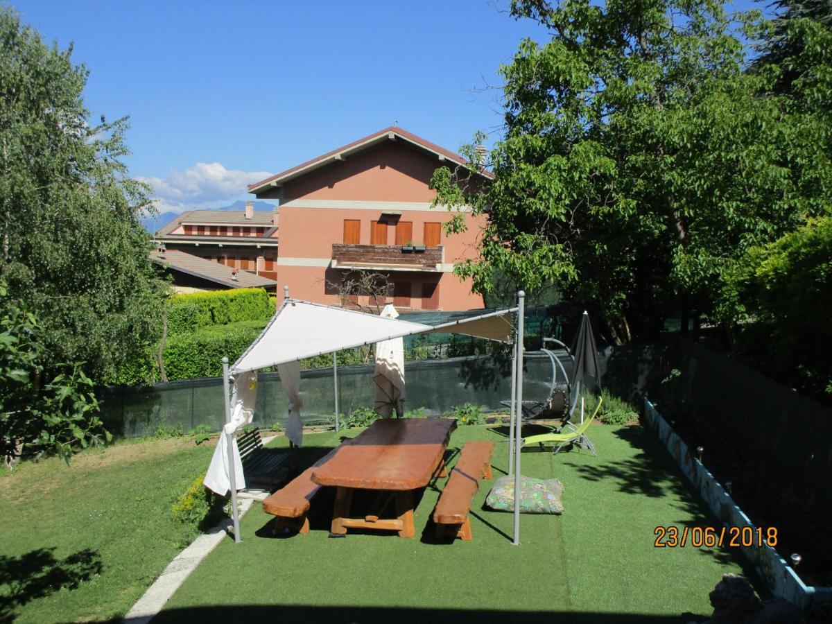 Apartmán Rainbow House Esino Lario Exteriér fotografie