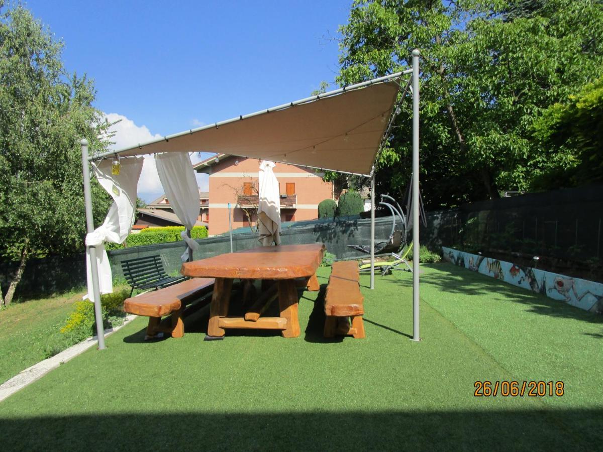 Apartmán Rainbow House Esino Lario Exteriér fotografie